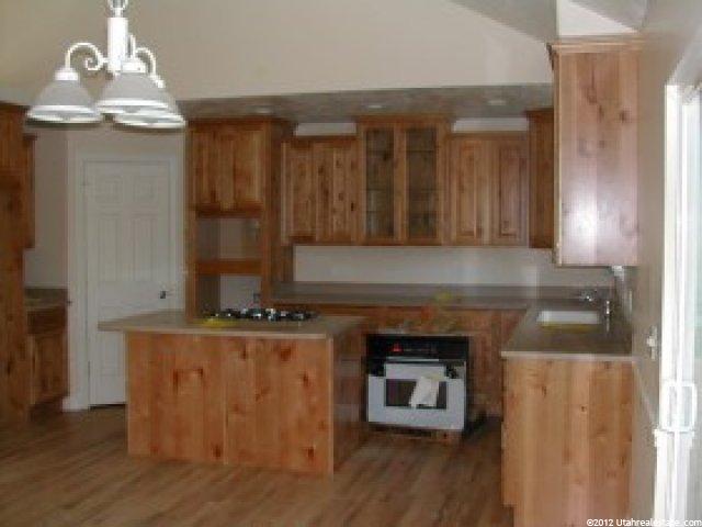 8765 S 420 E, Sandy, UT 84070 — photo 2