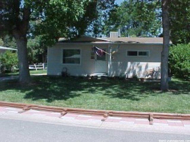 209 Barbara St, Layton, UT 84041 — photo 2