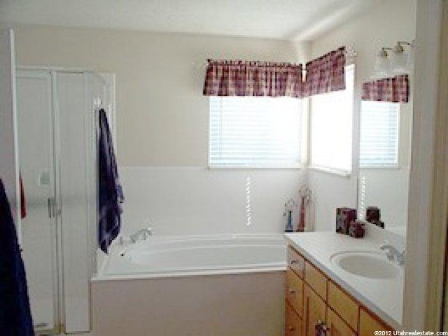 5098 S 2825 W, Roy, UT 84067 — photo 7