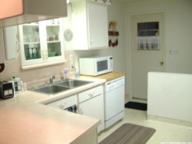 2573 S 550 E, Bountiful, UT 84010 — photo 2