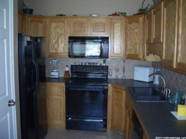 1494 N 2225 W, Clinton, UT 84015 — photo 3