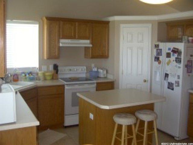 4121 S Westlake Dr, Roy, UT 84067 — photo 3
