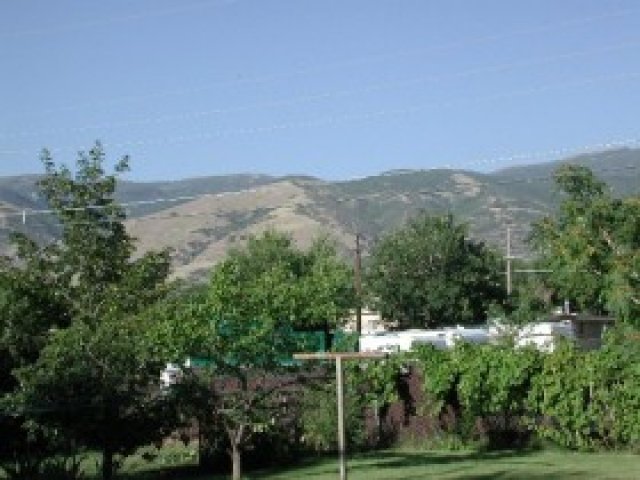 135 S 300 W, Bountiful, UT 84010 — photo 6