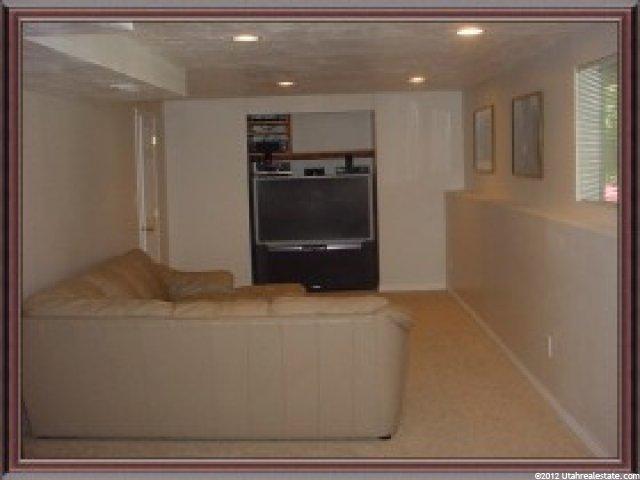 10292 S 2375 E, Sandy, UT 84092 — photo 6