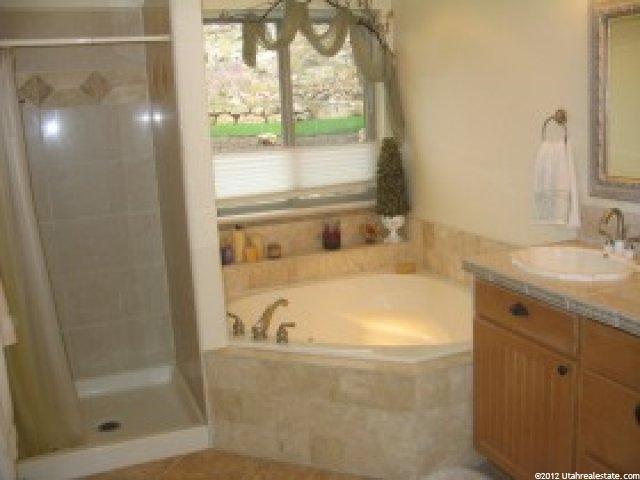 426 W 3950 N, Pleasant View, UT 84414 — photo 5