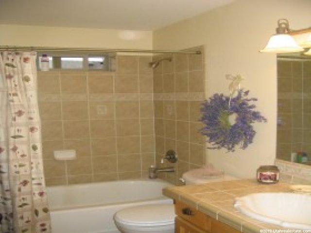 426 W 3950 N, Pleasant View, UT 84414 — photo 6