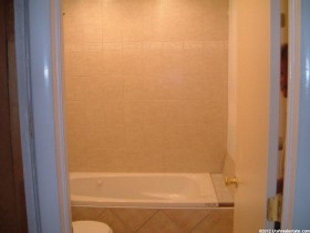 2021 N 1225 W, Clinton, UT 84015 — photo 2