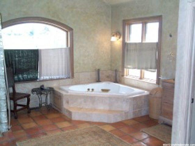 1060 E 2650 N, Logan, UT 84341 — photo 4