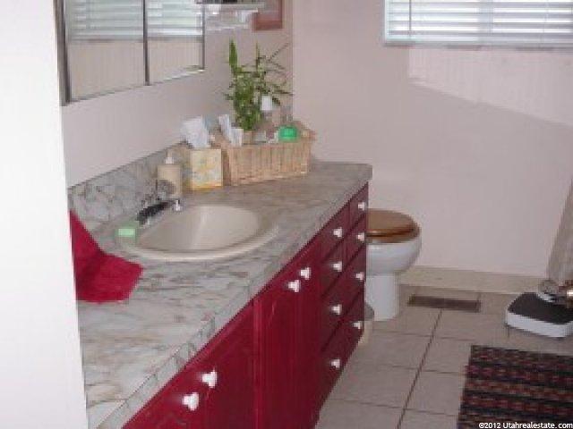 375 E 300 S, Hyrum, UT 84319 — photo 3