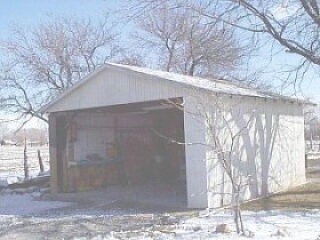 421 S Main, Lynndyl, UT 84640 — photo 3