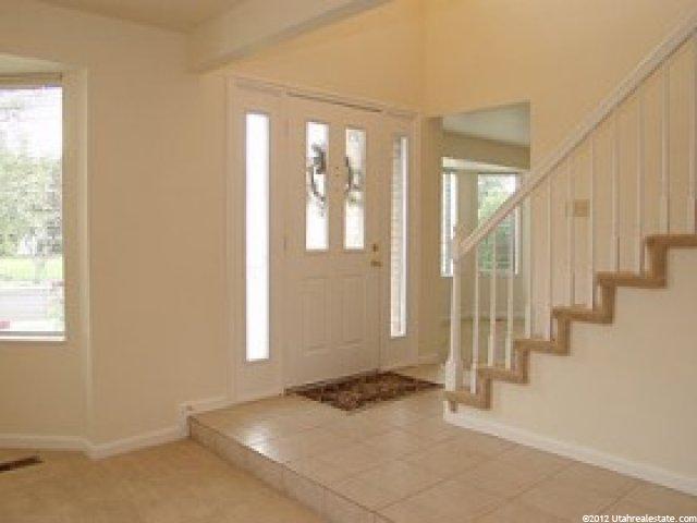 2583 Willow Hills Dr, Sandy, UT 84093 — photo 2