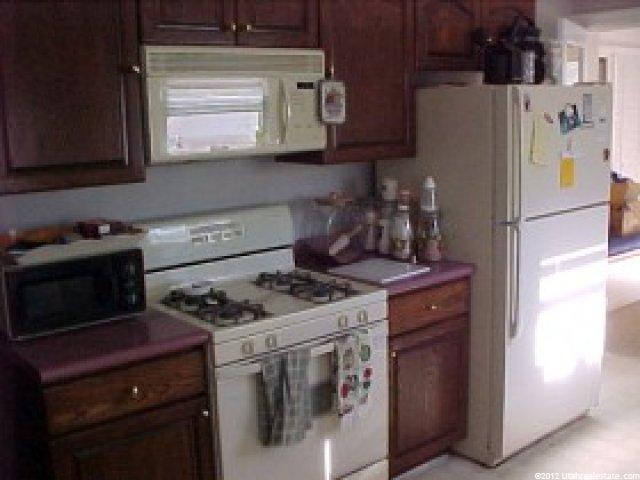 828 W 4400 S, Riverdale, UT 84405 — photo 2