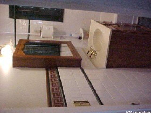 828 W 4400 S, Riverdale, UT 84405 — photo 4