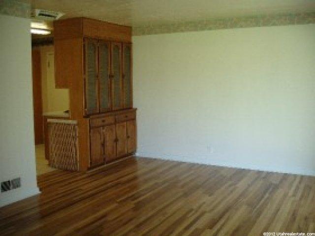 6013 S Nova Dr W, Murray, UT 84107 — photo 3
