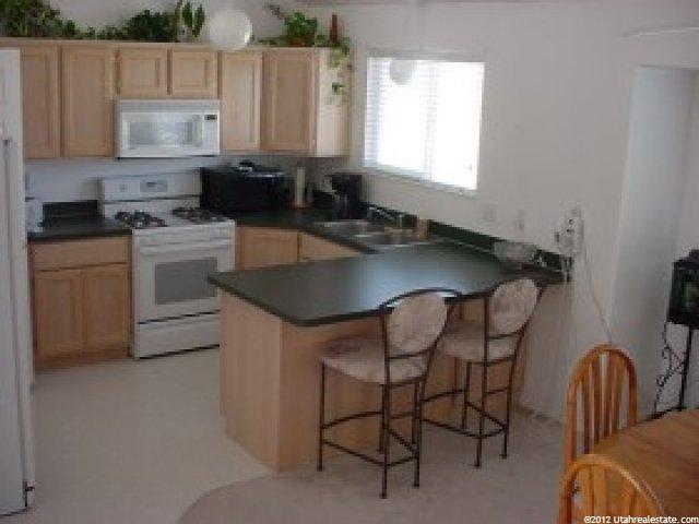 5910 S 3260 W, Roy, UT 84067 — photo 2