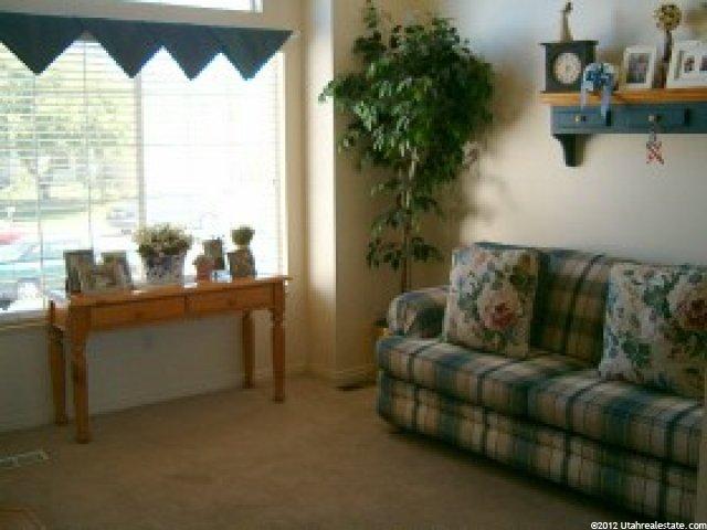 5423 S 3375 W, Roy, UT 84067 — photo 2