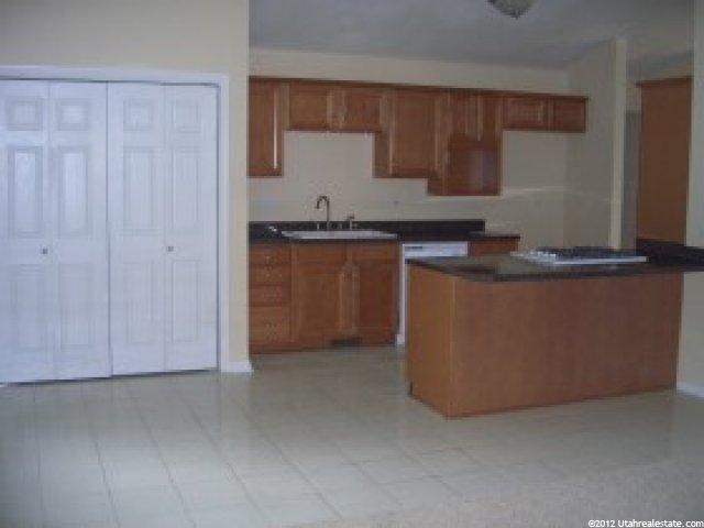 2304 E Sunset Dr, Layton, UT 84040 — photo 5