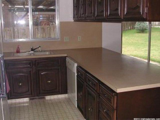 5483 S 100 W, Washington Terrace, UT 84405 — photo 4