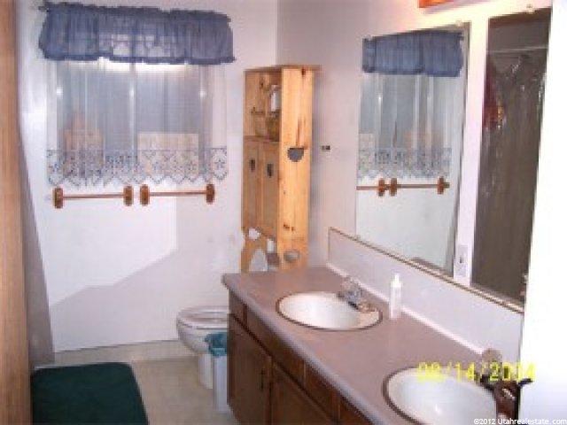 1716 N 1300 W, Clinton, UT 84015 — photo 5