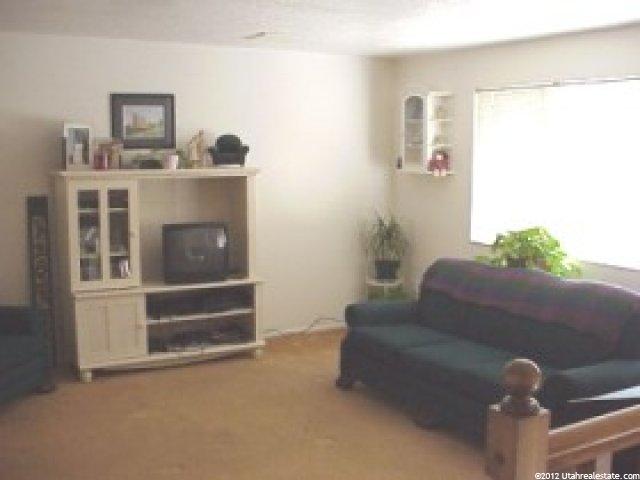 2088 N 1250 W, Clinton, UT 84015 — photo 3