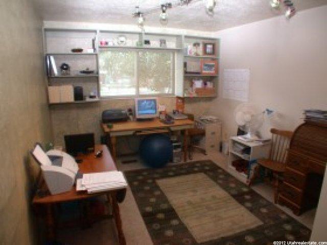 438 Sandy Oaks Dr, Sandy, UT 84070 — photo 2