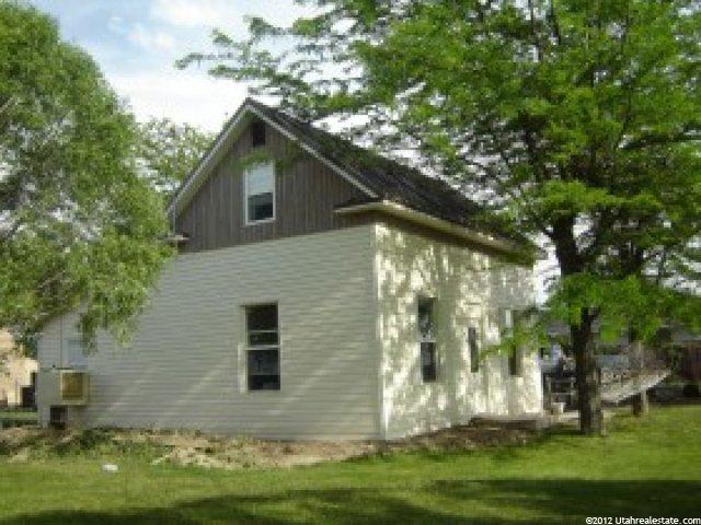 986 N Main St, Hinckley, UT 84635 — photo 2