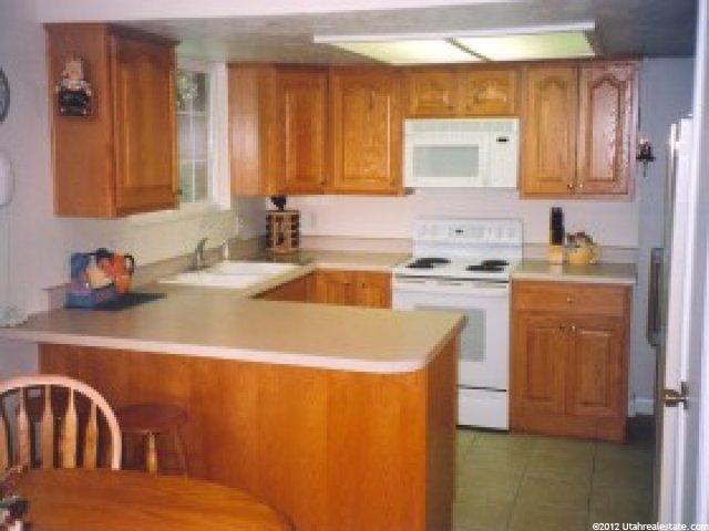 2499 Vail Cir, Sandy, UT 84093 — photo 2