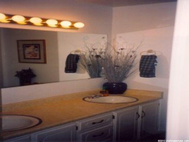 2499 Vail Cir, Sandy, UT 84093 — photo 6