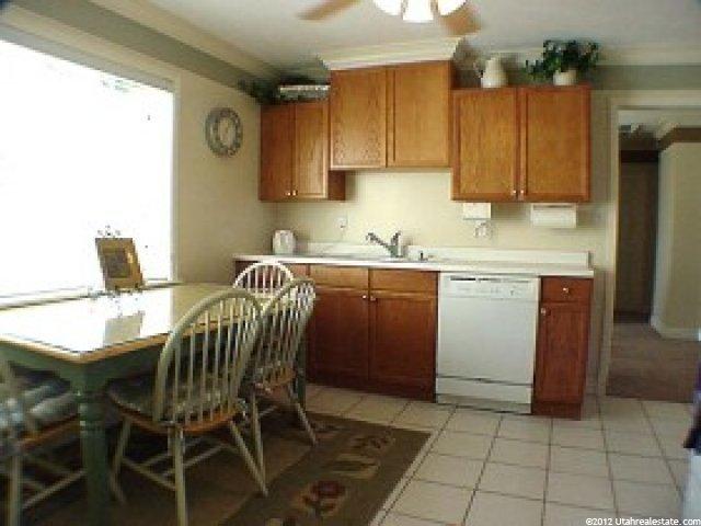 15 Valley Dr, Murray, UT 84107 — photo 2