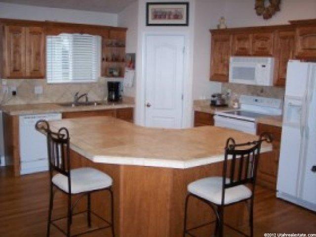 1064 E Windy Peak Way S, Sandy, UT 84094 — photo 3