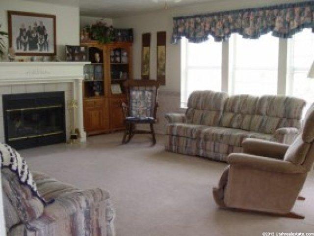 5758 Westbench Dr, Kearns, UT 84118 — photo 4