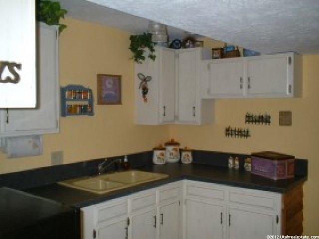 6069 S 2900 E, Uintah, UT 84403 — photo 6