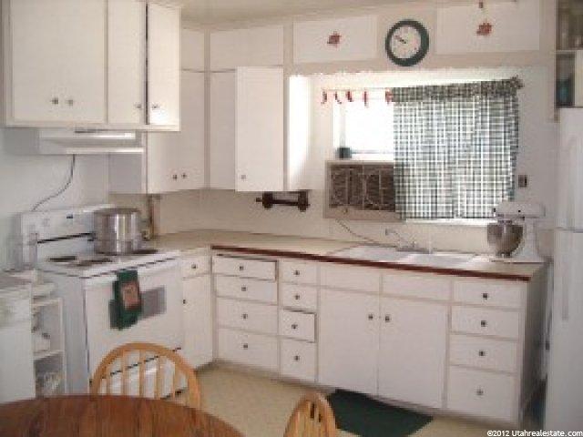 1062 E 1000 S, Springville, UT 84663 — photo 2