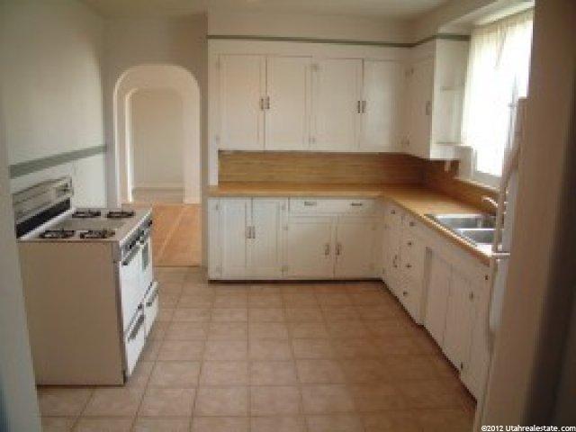 55 E 8800 S, Sandy, UT 84070 — photo 7