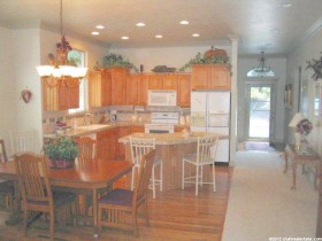 2481 E 1900 N, Layton, UT 84040 — photo 4