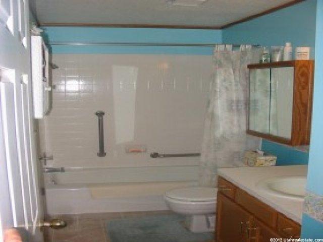 588 S 850 E, Layton, UT 84041 — photo 5