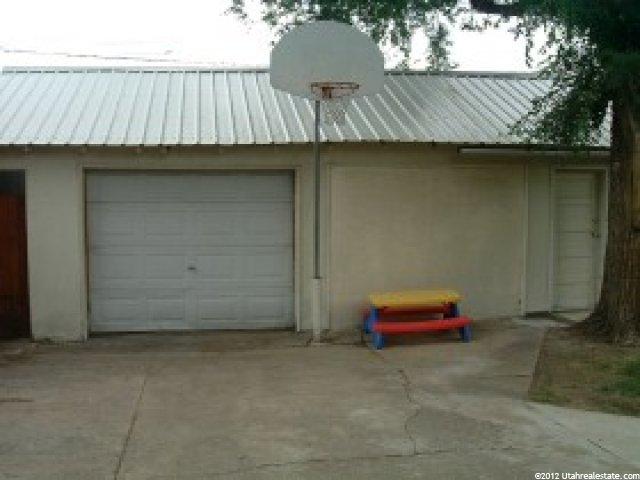 5565 S 2300 W, Roy, UT 84067 — photo 4
