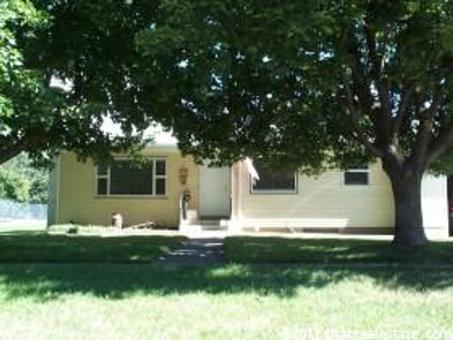 194 N 100 W, Hyde Park UT 84318