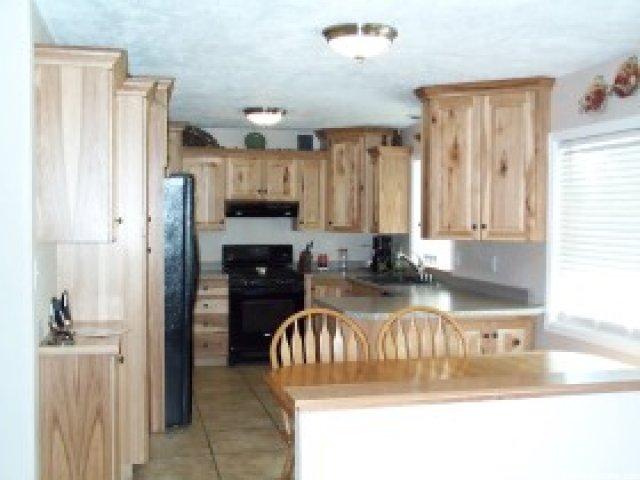194 N 100 W, Hyde Park, UT 84318 — photo 2