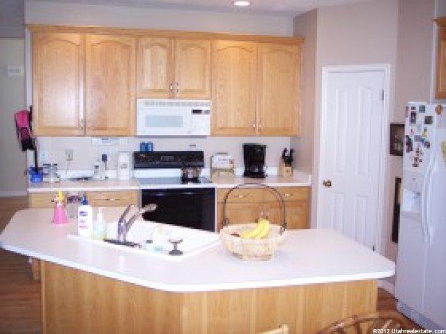 2749 E Glenn Abbey Cir, Sandy, UT 84093 — photo 3