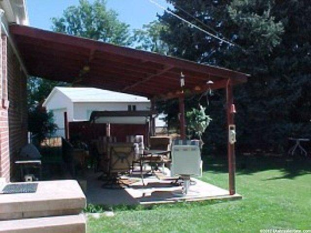 129 Parkway Dr, Clearfield, UT 84015 — photo 4