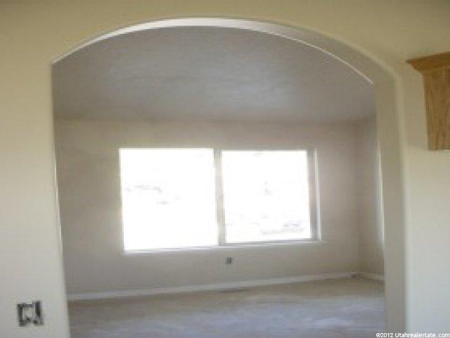 125 W 400 S, Bountiful, UT 84010 — photo 3