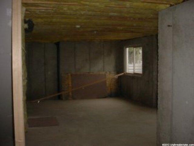 125 W 400 S, Bountiful, UT 84010 — photo 8