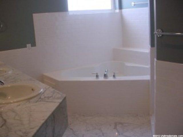 45 N Sherwood Dr, Providence, UT 84332 — photo 5
