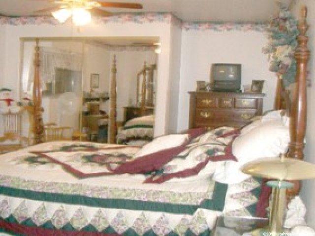 482 N 400 E, Spring City, UT 84662 — photo 2