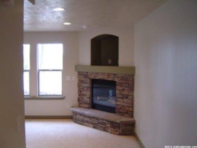 291 E Twin Bridges Ln, Midvale, UT 84047 — photo 2