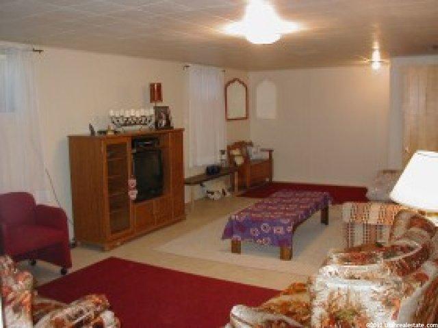 377 E 8260 S, Sandy, UT 84070 — photo 5