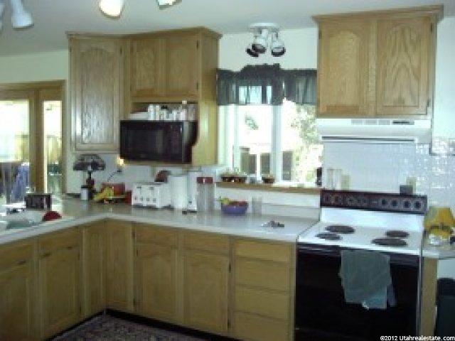 3277 Tyler Ave, Ogden, UT 84403 — photo 7