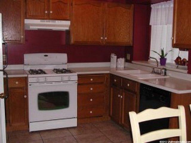 4917 S 3450 W, Roy, UT 84067 — photo 2
