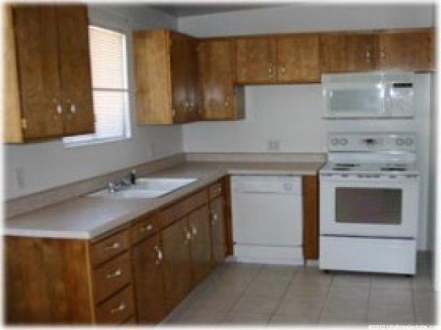 635 N 600 W, Orem, UT 84057 — photo 2